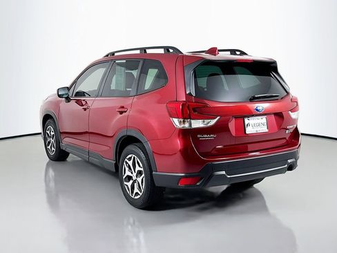Used 2023 Subaru Forester Premium AWD/4WD image 6