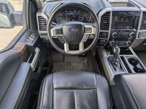 Used 2018 Ford F150 Lariat w/ Equipment Group 502A Luxury AWD/4WD image 4