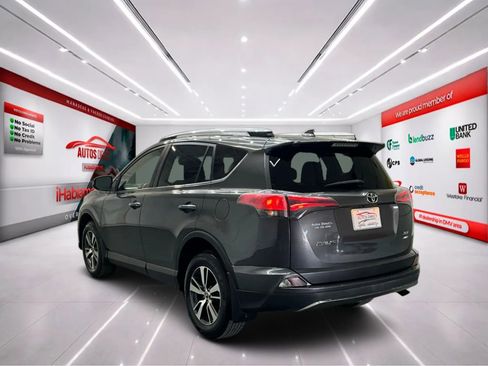 Used 2018 Toyota RAV4 XLE AWD/4WD image 6