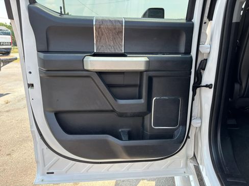 Used 2019 Ford F250 Lariat w/ Lariat Ultimate Package AWD/4WD image 22