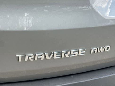 Used 2023 Chevrolet Traverse LT AWD/4WD image 29