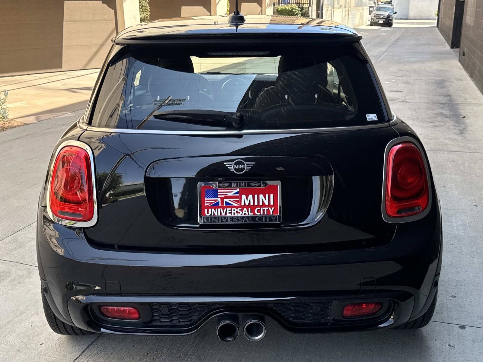 Used 2019 MINI Cooper S w/ Signature Upholstery Package FWD image 4