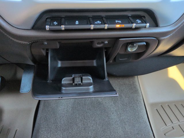 Used 2016 GMC Sierra 1500 SLT w/ SLT Premium Package AWD/4WD image 24