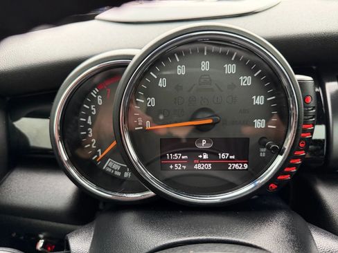 Used 2017 MINI Cooper S image 12