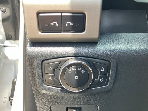 Used 2022 Ford F250 Lariat w/ Lariat Value Package AWD/4WD image 30
