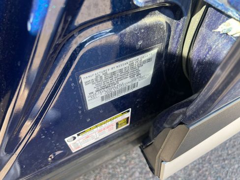 Used 2025 Nissan Kicks SV image 29