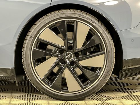 New 2026 Audi S e-tron GT Prestige image 22