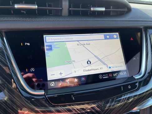 Used 2025 Cadillac XT6 Premium Luxury image 14