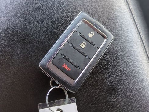 Used 2023 Jeep Grand Cherokee L Laredo AWD/4WD image 23