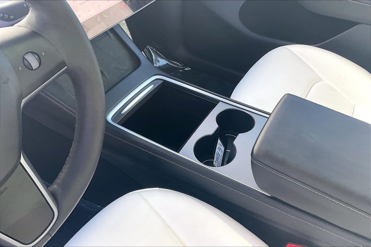 Used 2024 Tesla Model Y Long Range AWD/4WD image 22