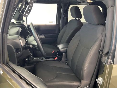 Used 2015 Jeep Wrangler Sport AWD/4WD image 16