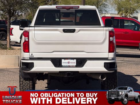 Used 2024 Chevrolet Silverado 2500 High Country w/ Technology Package image 6
