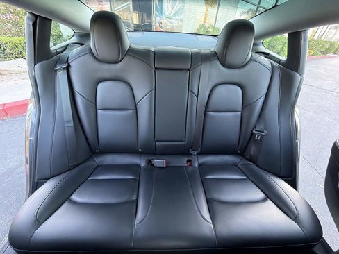 Used 2021 Tesla Model 3 Standard Range Plus RWD image 17