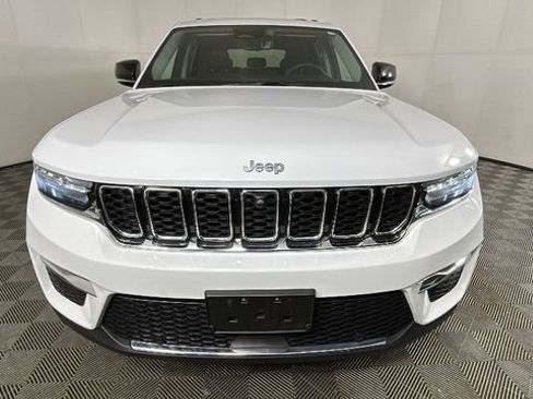 Used 2022 Jeep Grand Cherokee Limited 4xe w/ Luxury Tech Group II AWD/4WD image 8