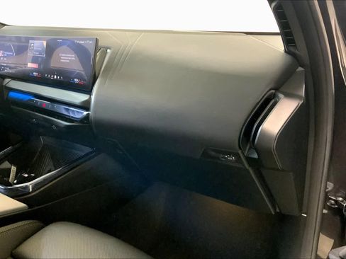 Certified 2025 BMW X3 xDrive30 AWD/4WD image 18