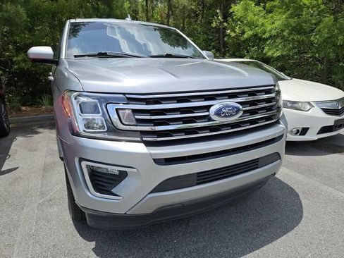 Used 2020 Ford Expedition XLT RWD image 4