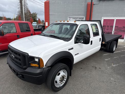 Used 2006 Ford F450 XL image 2
