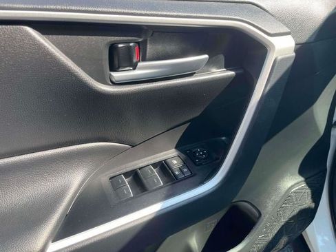 Certified 2025 Toyota RAV4 XLE AWD/4WD image 19