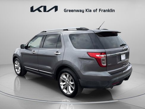 Used 2013 Ford Explorer XLT image 5