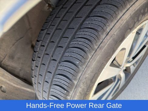 Used 2021 Subaru Outback Premium image 4