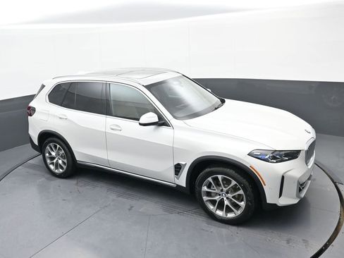 New 2026 BMW X5 xDrive40i AWD/4WD image 31