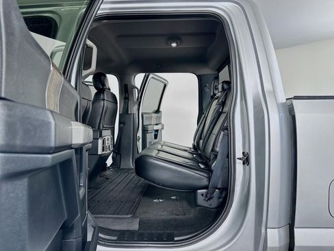 Used 2018 Ford F250 Lariat w/ Lariat Ultimate Package image 31