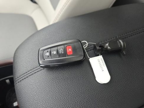 Used 2025 Toyota RAV4 Limited w/ Weather Package AWD/4WD image 14