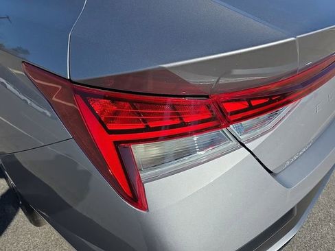 New 2026 Hyundai Elantra Limited FWD image 43