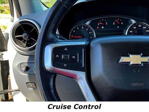 Used 2019 Chevrolet Blazer LT w/ Sun and Wheels Package FWD image 11