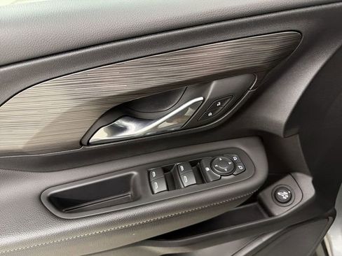 Certified 2023 GMC Terrain SLE w/ Driver Convenience Package image 21