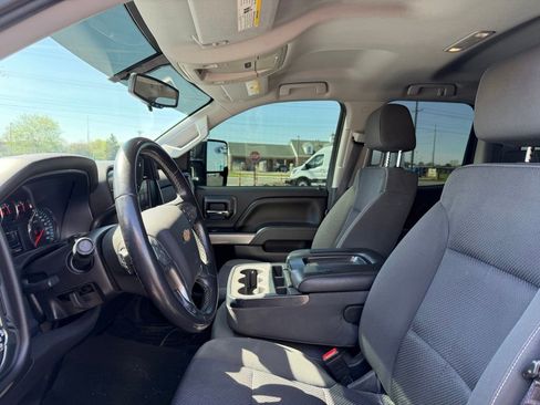 Used 2016 Chevrolet Silverado 1500 LT w/ All Star Edition AWD/4WD image 9