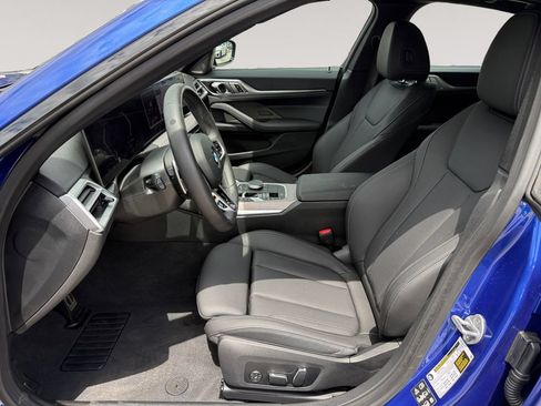 Used 2025 BMW 430i xDrive w/ M Sport Package AWD/4WD image 2