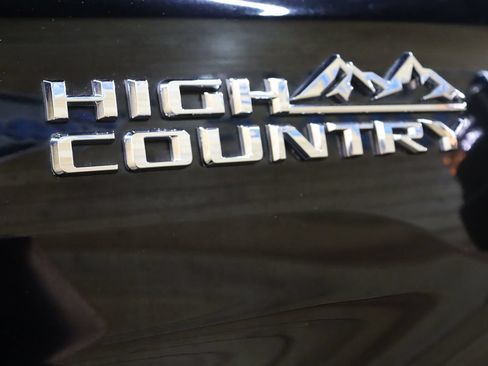 Used 2022 Chevrolet Silverado 3500 High Country AWD/4WD image 19