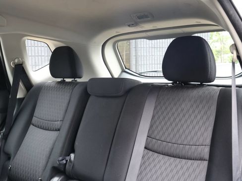 Used 2018 Nissan Rogue S AWD/4WD image 22