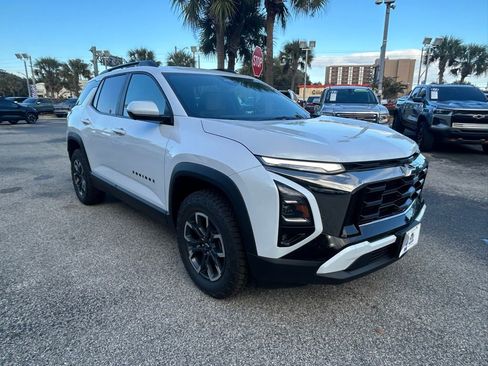 New 2026 Chevrolet Equinox ACTIV w/ Convenience Package III AWD/4WD image 9