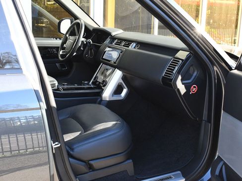 Used 2018 Land Rover Range Rover Long Wheelbase Supercharged image 28