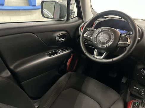 Used 2021 Jeep Renegade Trailhawk AWD/4WD image 12