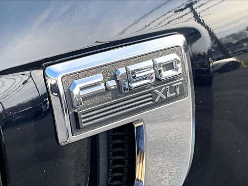 Used 2022 Ford F150 XLT w/ Equipment Group 302A High image 30