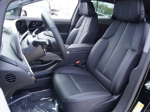 New 2025 Cadillac Optiq Luxury 2 image 13