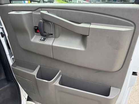 Certified 2023 Chevrolet Express 2500 w/ Driver Convenience Package image 26
