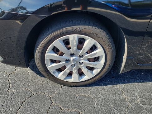 Used 2017 Nissan Sentra SV FWD image 4
