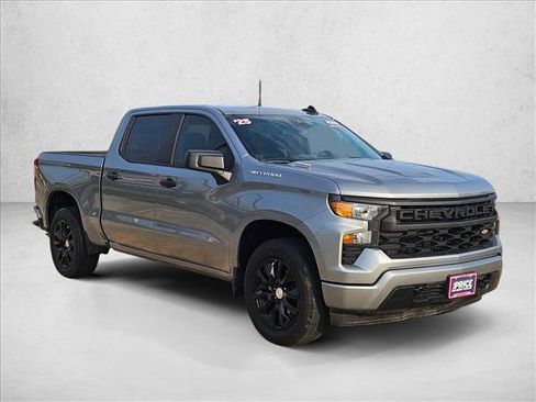 Used 2025 Chevrolet Silverado 1500 Custom RWD image 3