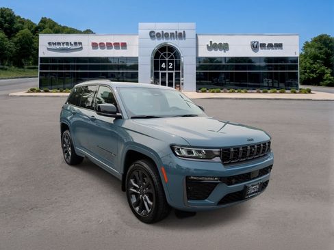 Used 2026 Jeep Grand Cherokee Limited AWD/4WD image 8