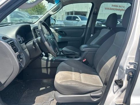 Used 2007 Ford Escape XLS FWD image 20