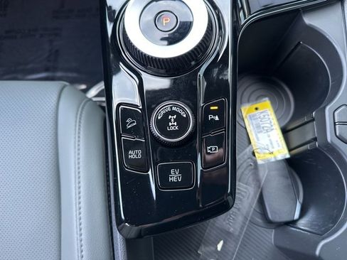 Used 2025 Kia Sportage X-Line image 22