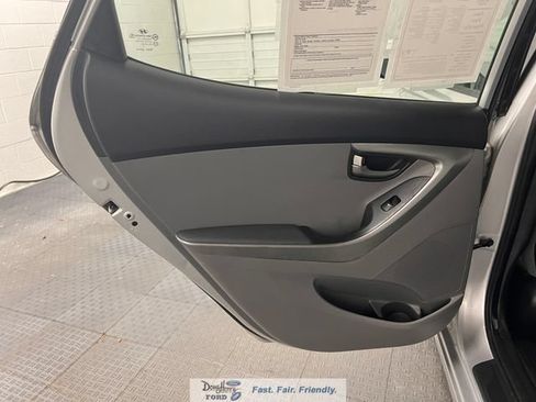 Used 2013 Hyundai Elantra GLS FWD image 28