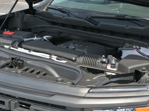 New 2026 Chevrolet Silverado 1500 Custom Trail Boss w/ Turbomax Blackout Package AWD/4WD image 8