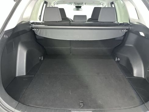 Used 2025 Toyota RAV4 XLE FWD image 27