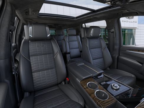 New 2026 Cadillac Escalade ESV Platinum Sport AWD/4WD image 16