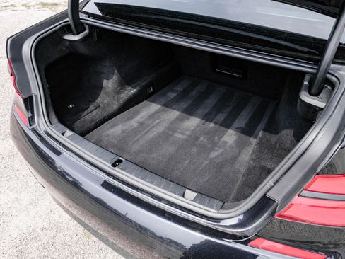 Used 2018 BMW 740i image 61